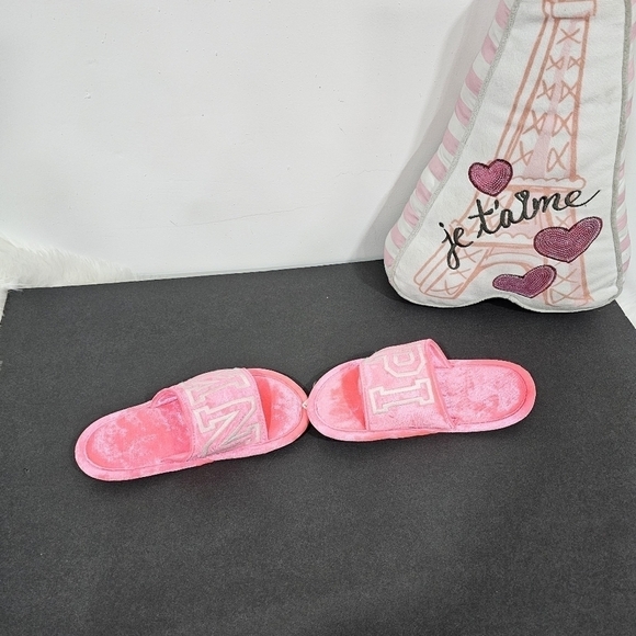 PINK VICTORIA'S SECRET SLIPPERS PINK SZ.SMALL US 5-6 NEW. - Picture 9 of 9